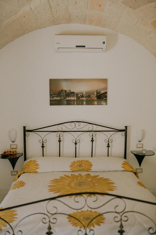 Le Camporelle In Citta Bed & Breakfast เลชเช ภายนอก รูปภาพ